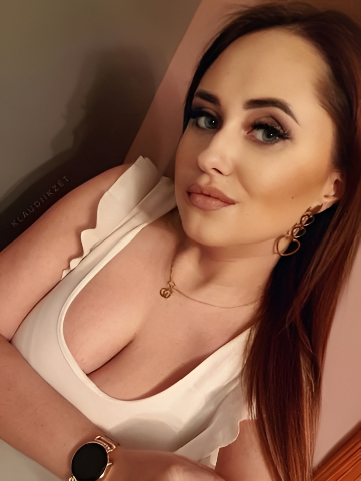 Елена привлекальеная девушка из Заполярного цена от 2000 руб