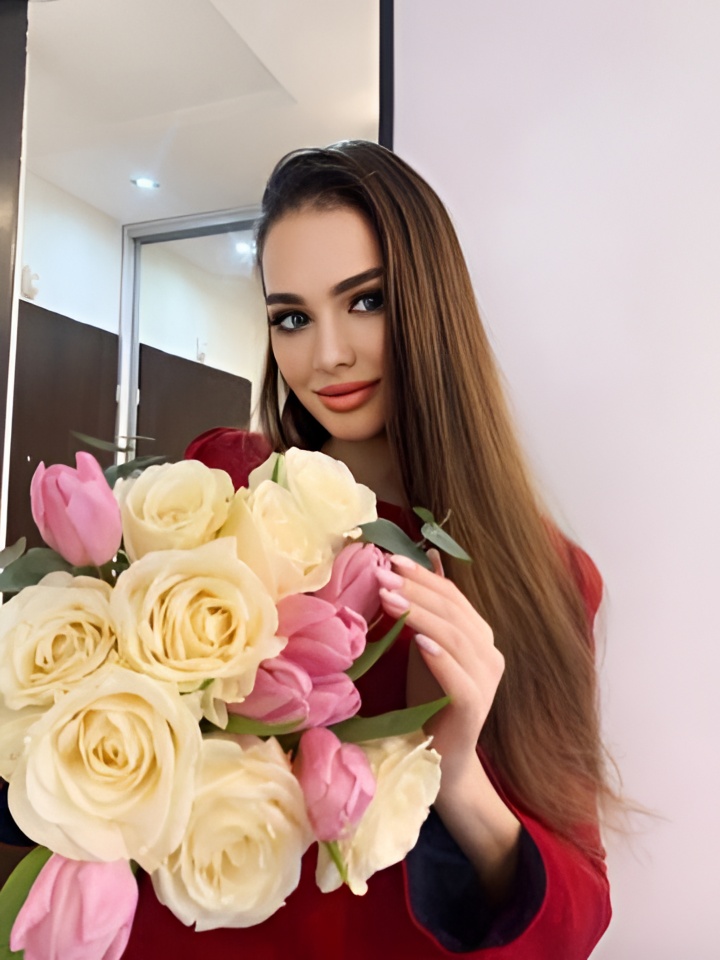 Изабелла привлекальеная девушка из Заполярного цена от 5000 руб