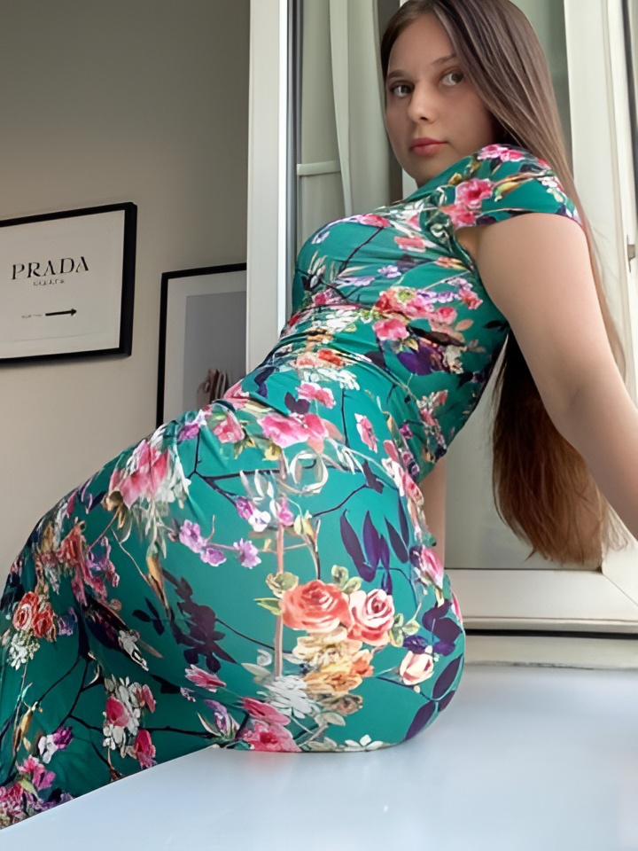 Лолита привлекальеная девушка из Заполярного цена от 1500 руб