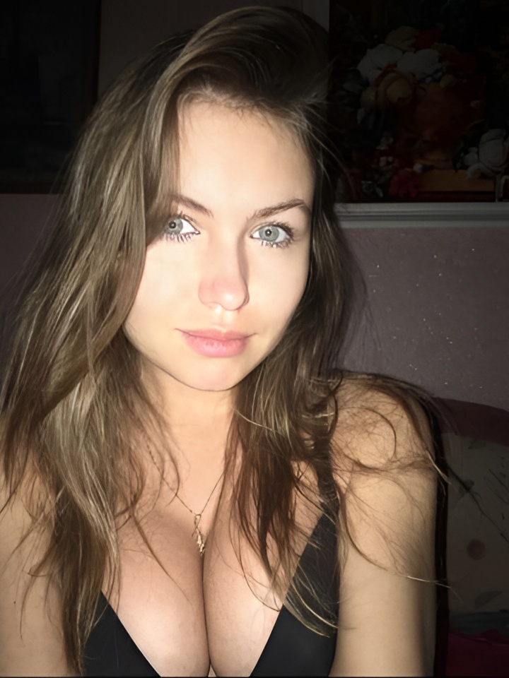 Стефания привлекальеная девушка из Заполярного цена от 1500 руб