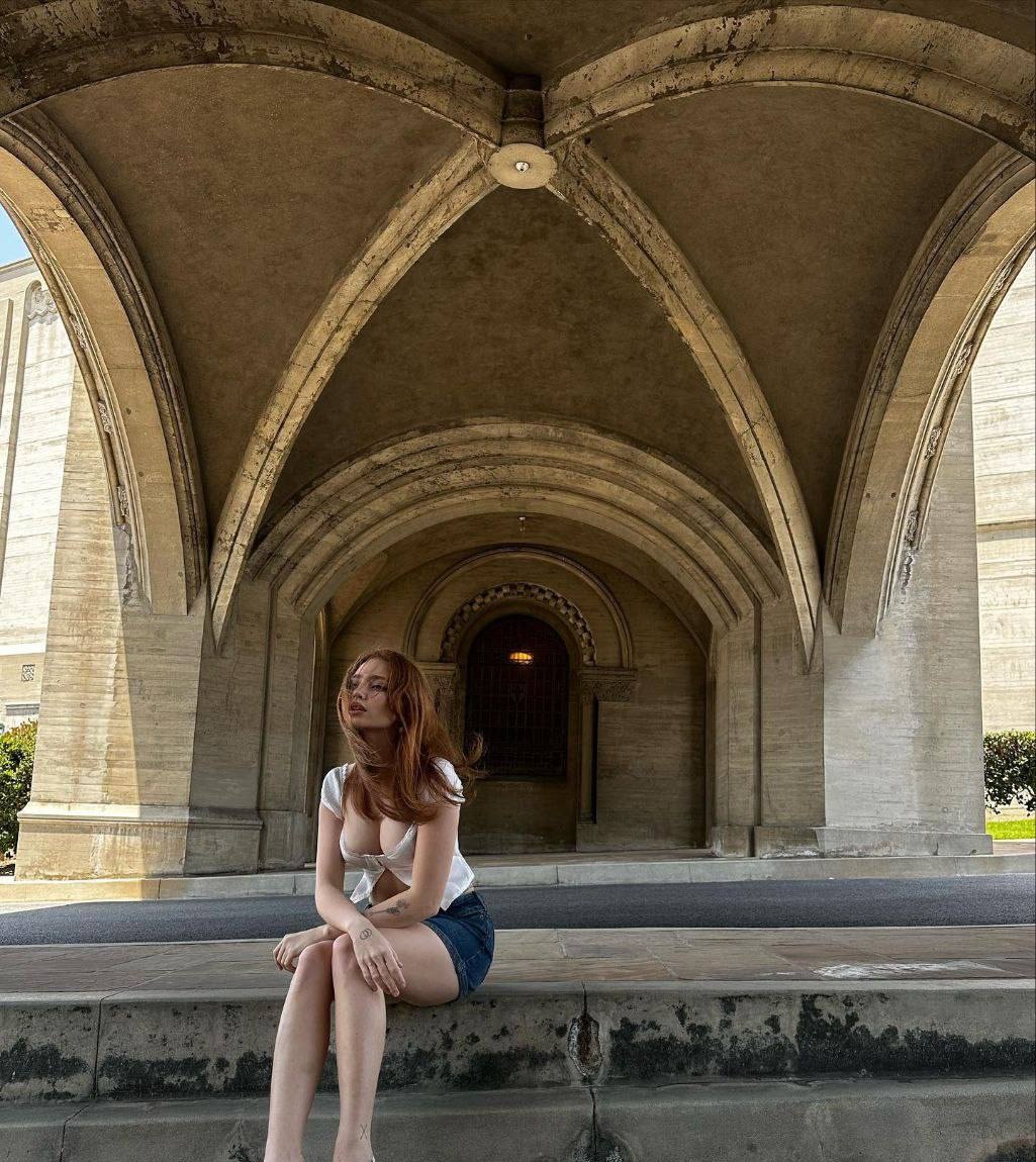 Александра привлекальеная девушка из Заполярного цена от 3000 руб