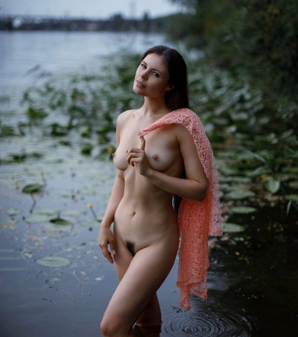 Зарина привлекальеная девушка из Заполярного цена от 3000 руб