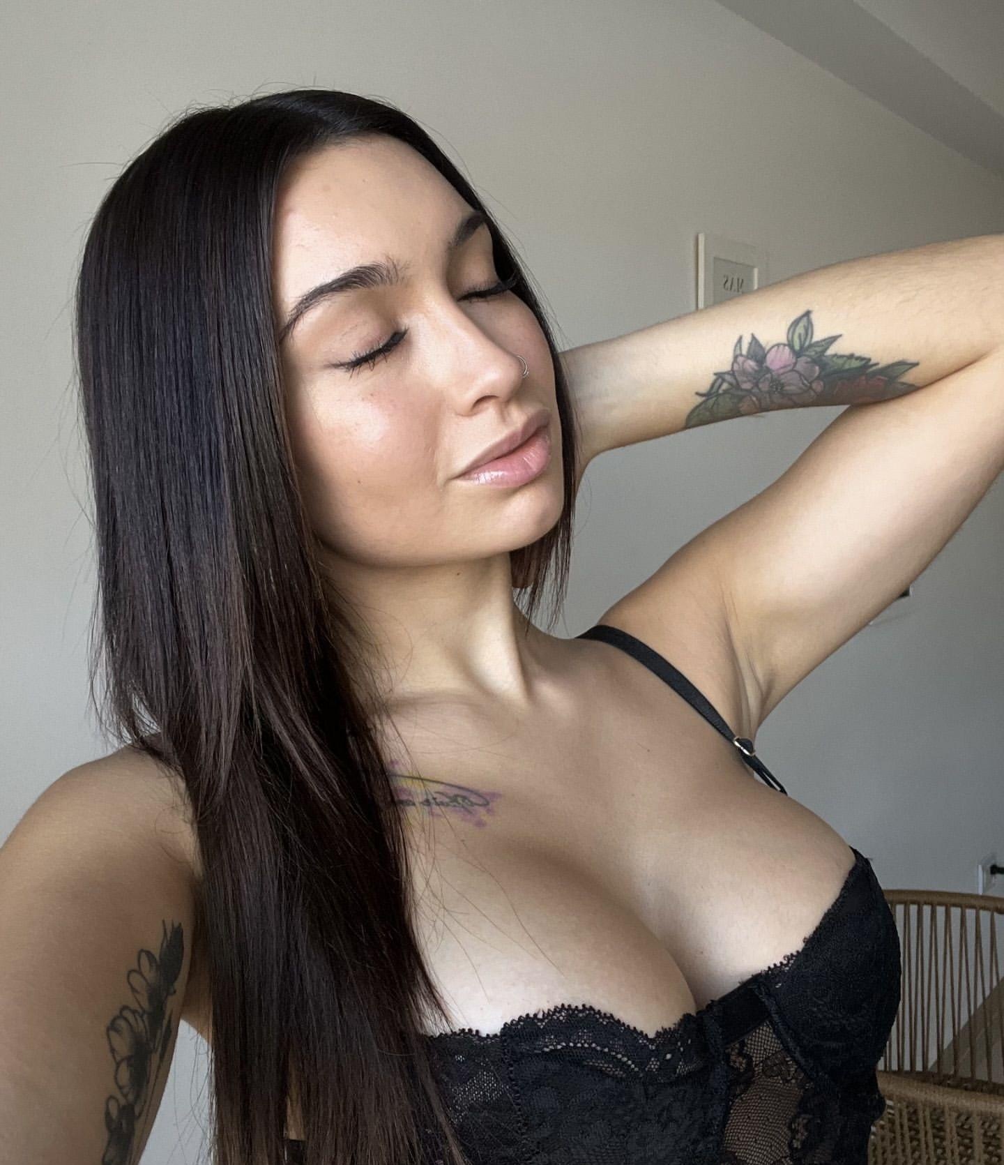 Серафима привлекальеная девушка из Заполярного цена от 7000 руб