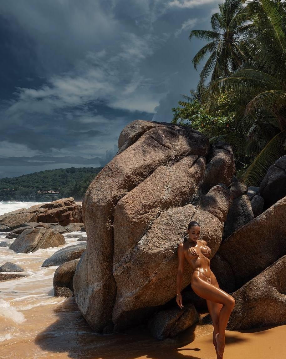 Марьяна привлекальеная девушка из Заполярного цена от 7000 руб