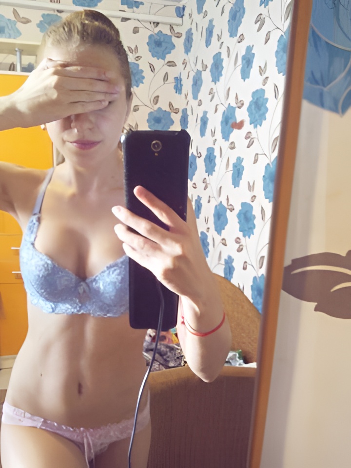 Индивидуалка Карина, доступна для личного знакомства от 10000 руб